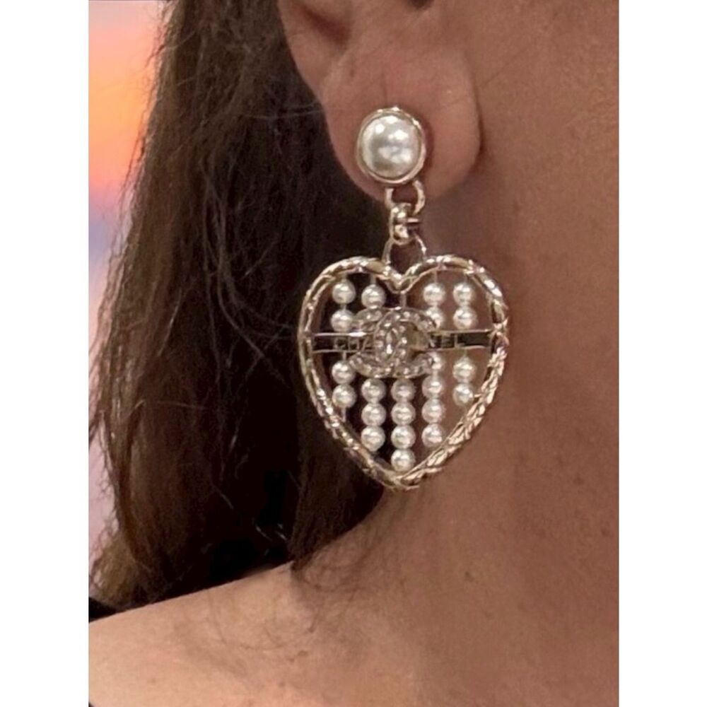 CHANEL Gold Heart Earrings with Pearl and diamond Accents